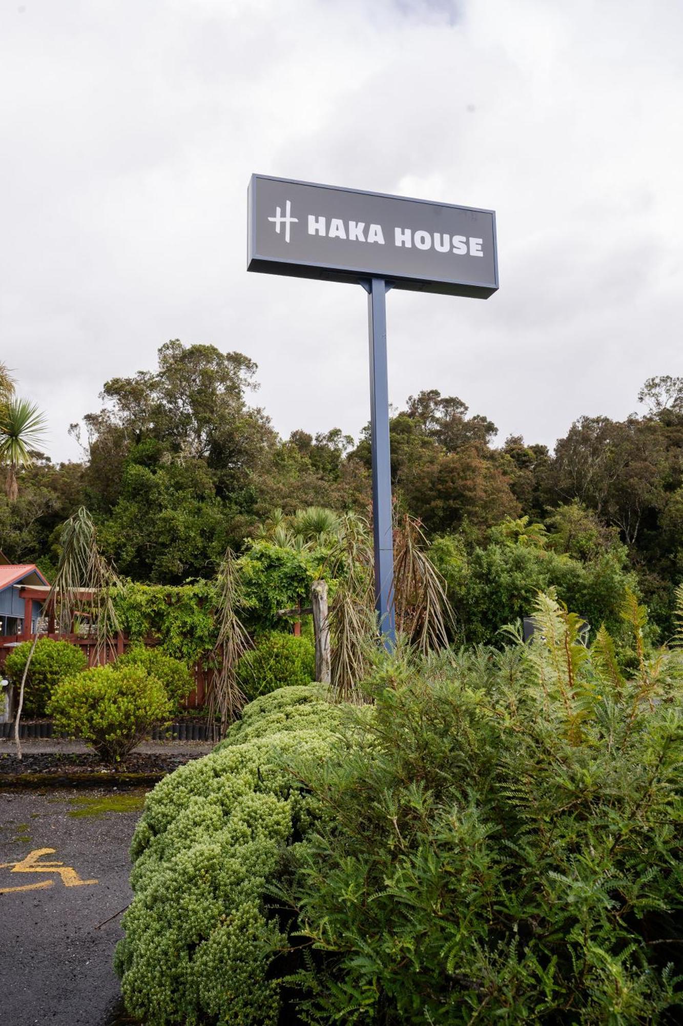 Haka House Franz Josef Hostel Εξωτερικό φωτογραφία