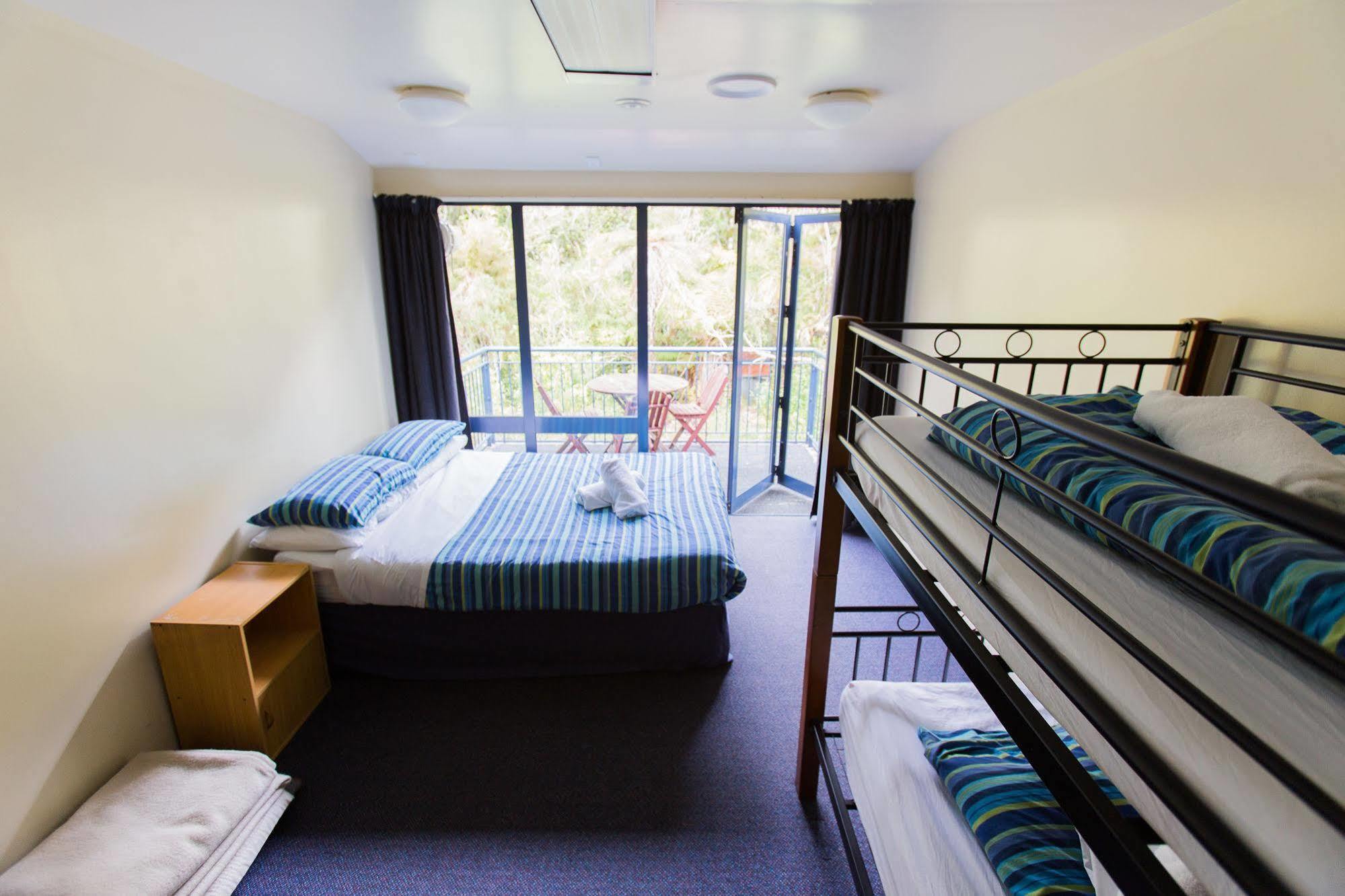 Haka House Franz Josef Hostel Εξωτερικό φωτογραφία