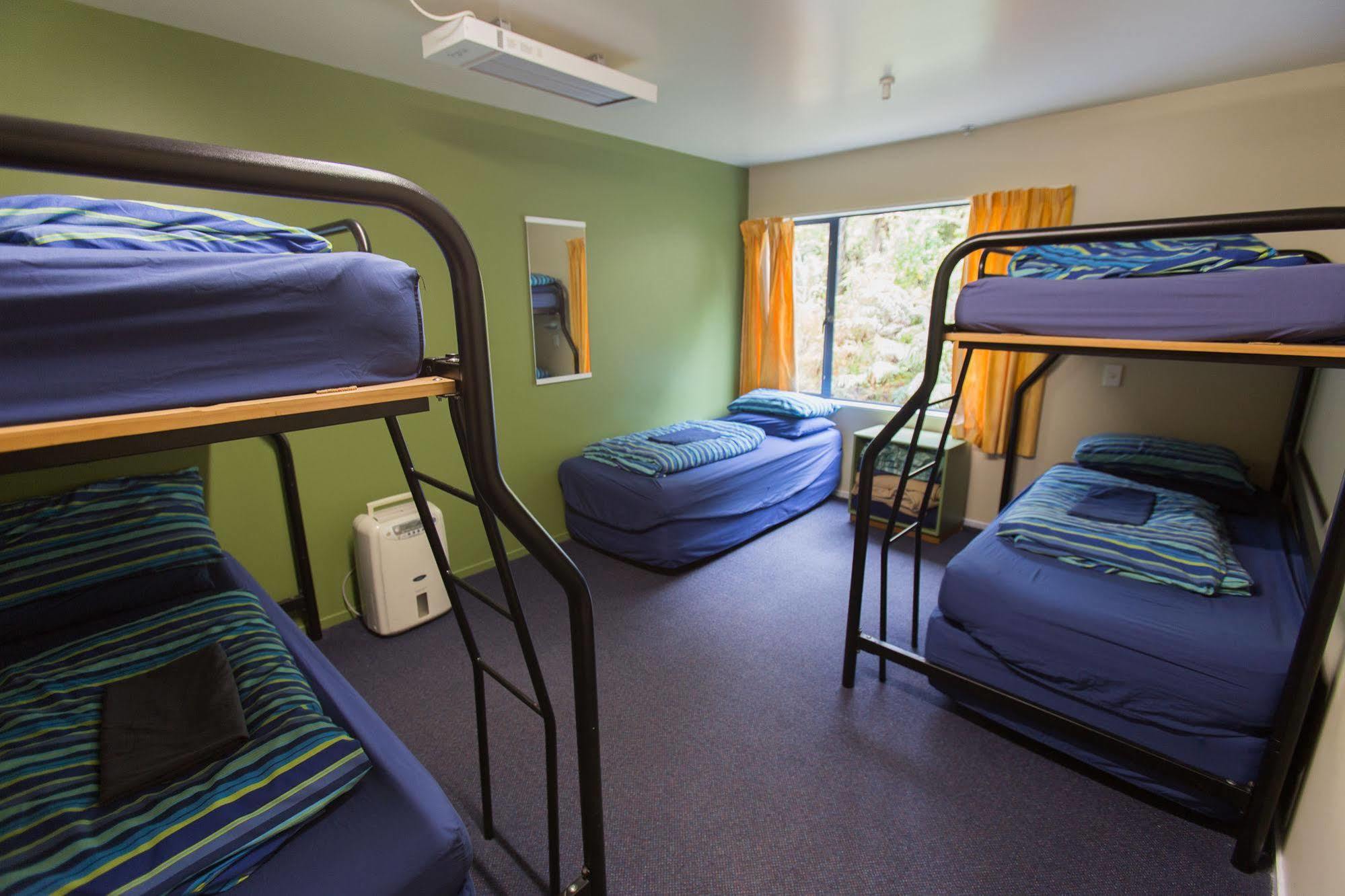 Haka House Franz Josef Hostel Εξωτερικό φωτογραφία