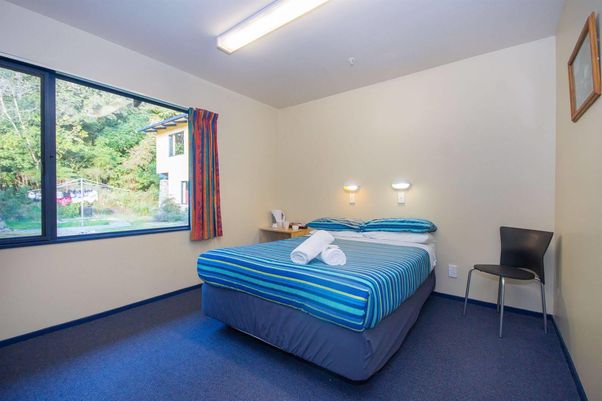 Haka House Franz Josef Hostel Εξωτερικό φωτογραφία
